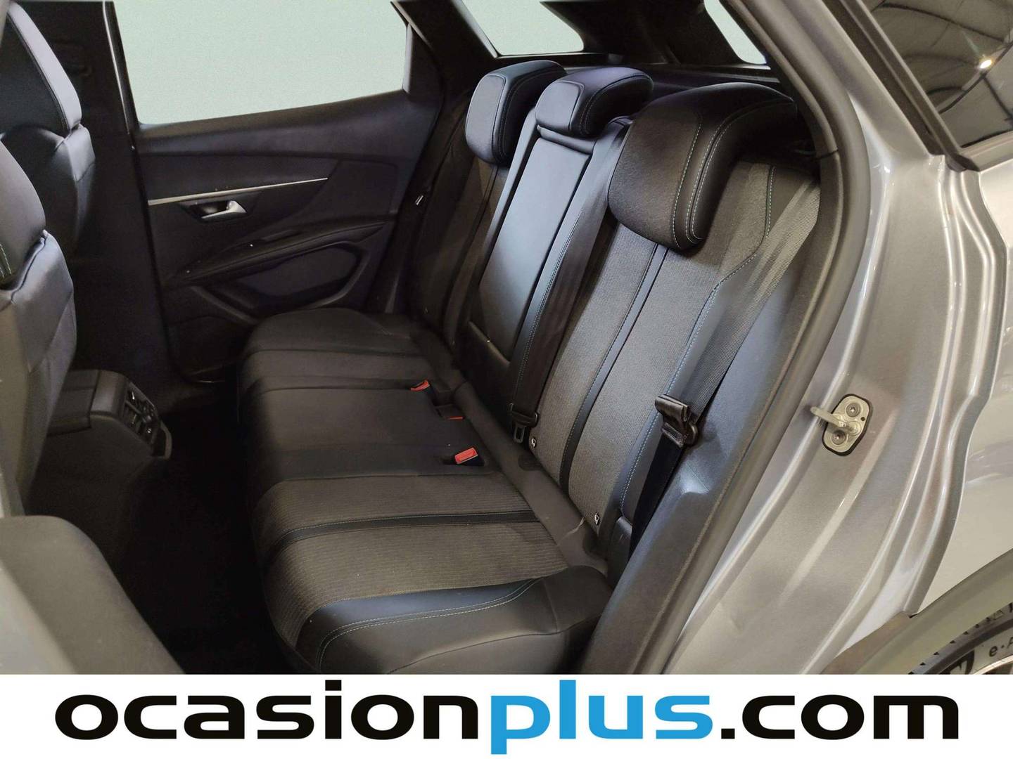 Foto asientos traseros Peugeot 3008 Hybrid Peugeot 3008 Hybrid 136 Allure Pack eDCS6 (136 CV)