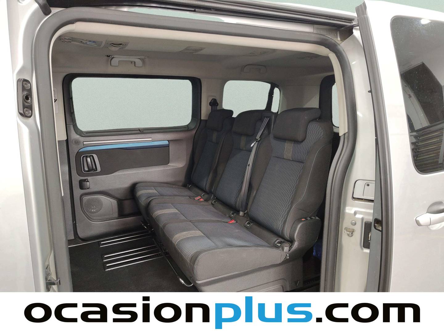 Foto asientos delanteros Peugeot Traveller Peugeot Traveller BlueHDi 150 Active Standard (150 CV)