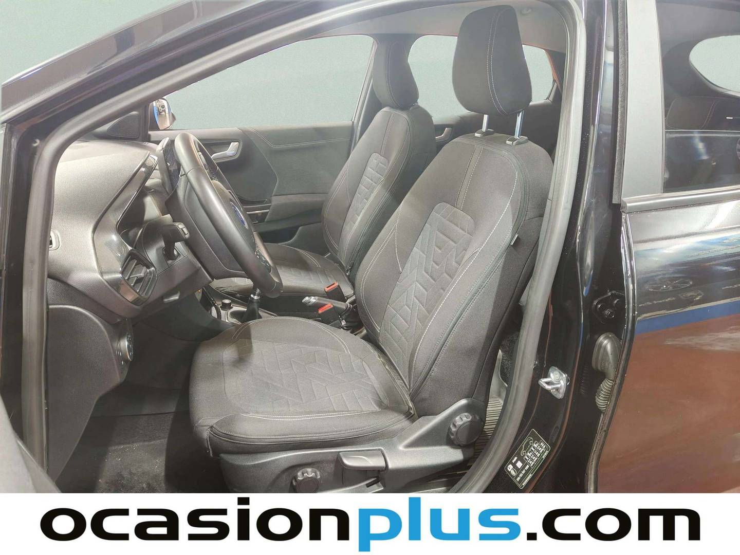 Foto asientos delanteros Ford Puma Ford Puma 1.0 EcoBoost MHEV Titanium Design (125 CV)