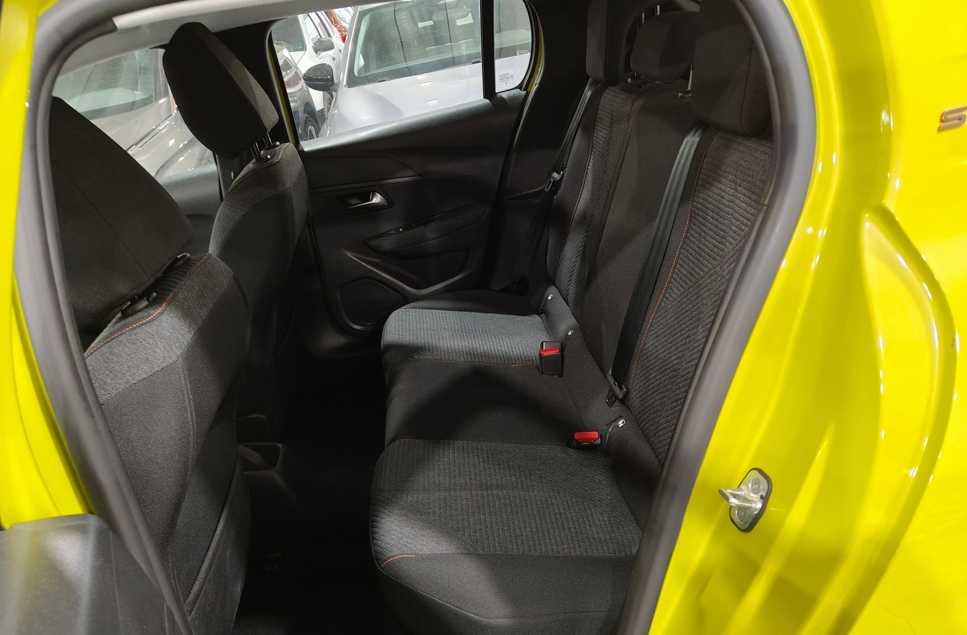 Peugeot 208 Style Hybrid 110 eDCS6 - foto 12