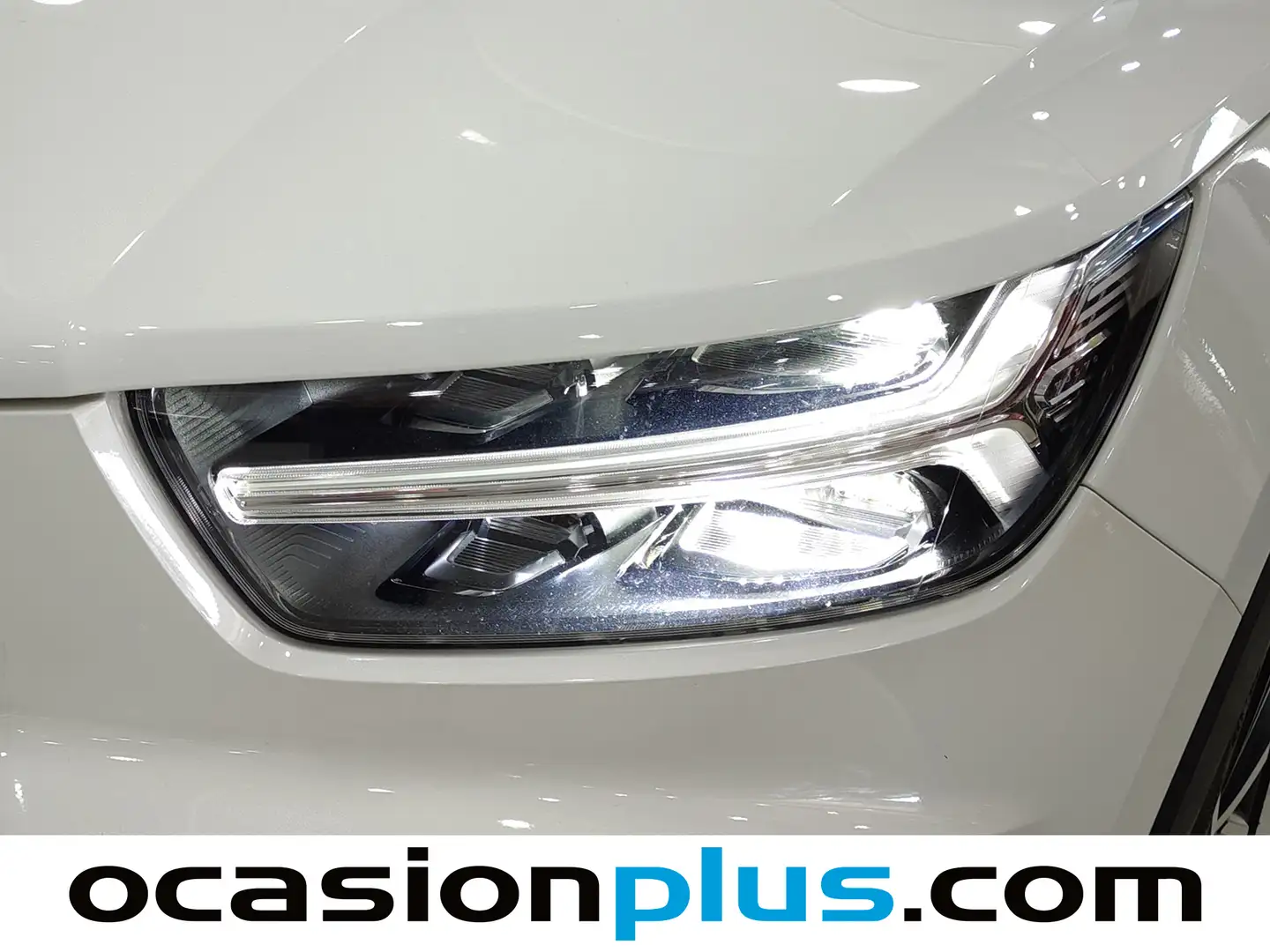 Foto Volvo XC40 Volvo XC40 T4 R-Design Auto (190 CV)