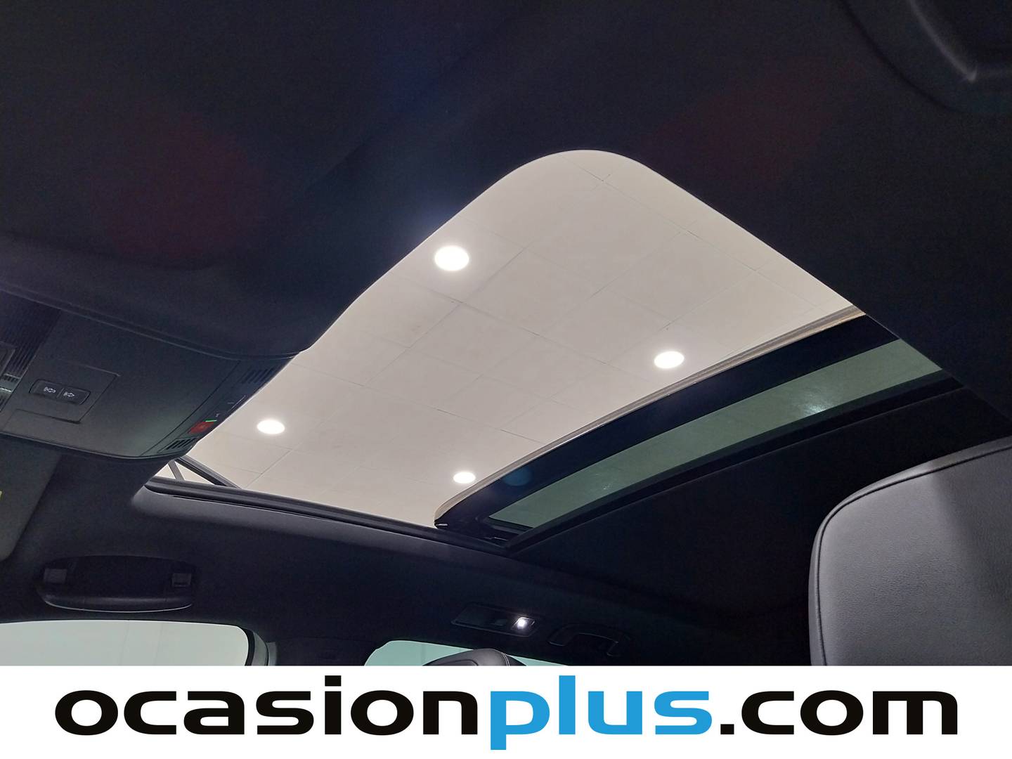 Equipamiento del Volkswagen Tiguan Volkswagen Tiguan Sport 1.5 TSI (150 CV) DSG Pack R-Line