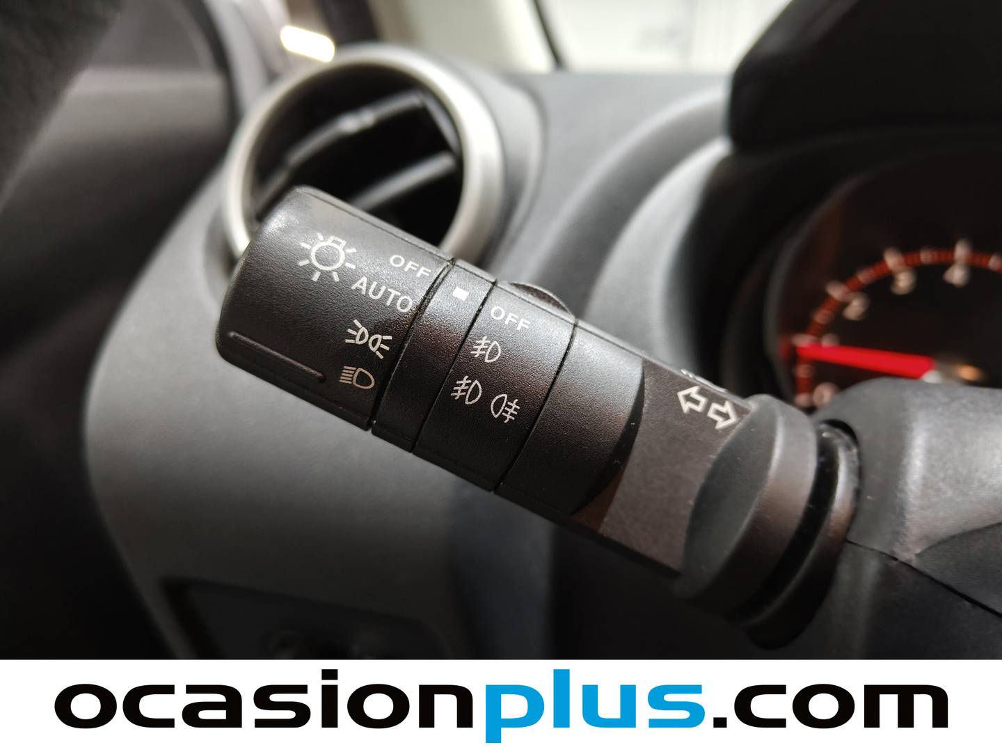 Equipamiento del Nissan QASHQAI Nissan Qashqai 2.0 Acenta 4x2 (140 CV)