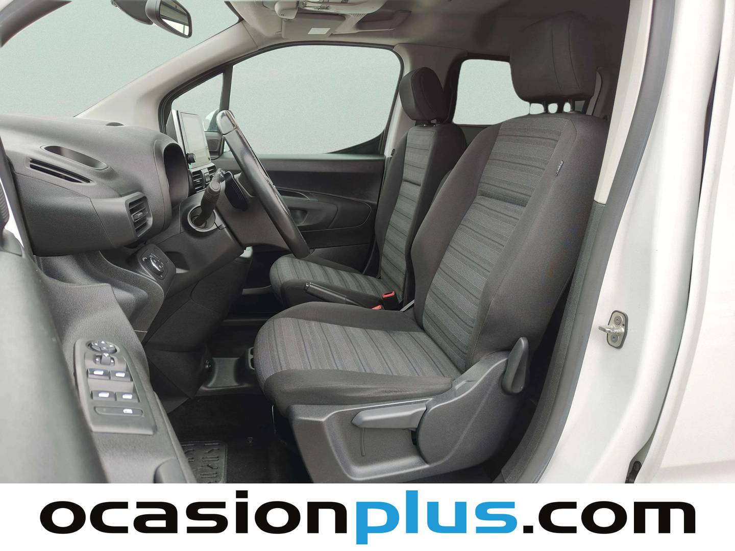 Foto asientos delanteros Opel Combo Life Opel Combo Life 1.5 TD S&S Innovation L Auto (131 CV)