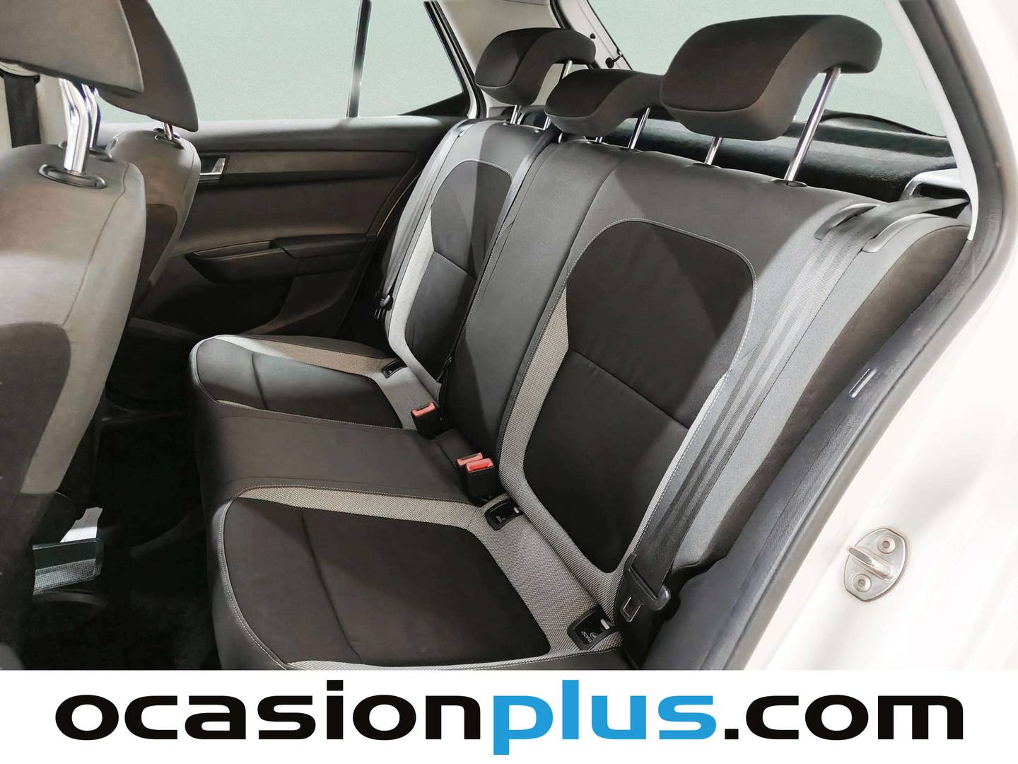 Foto asientos traseros Skoda Fabia Skoda Fabia 1.0 MPI Ambition (75 CV)