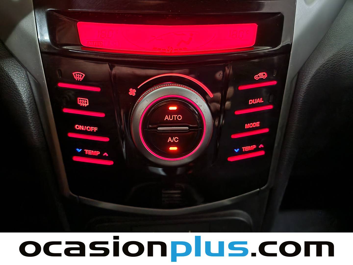 Foto SsangYong Tivoli Ssangyong Tivoli D16T Premium 4x2 (115 CV)