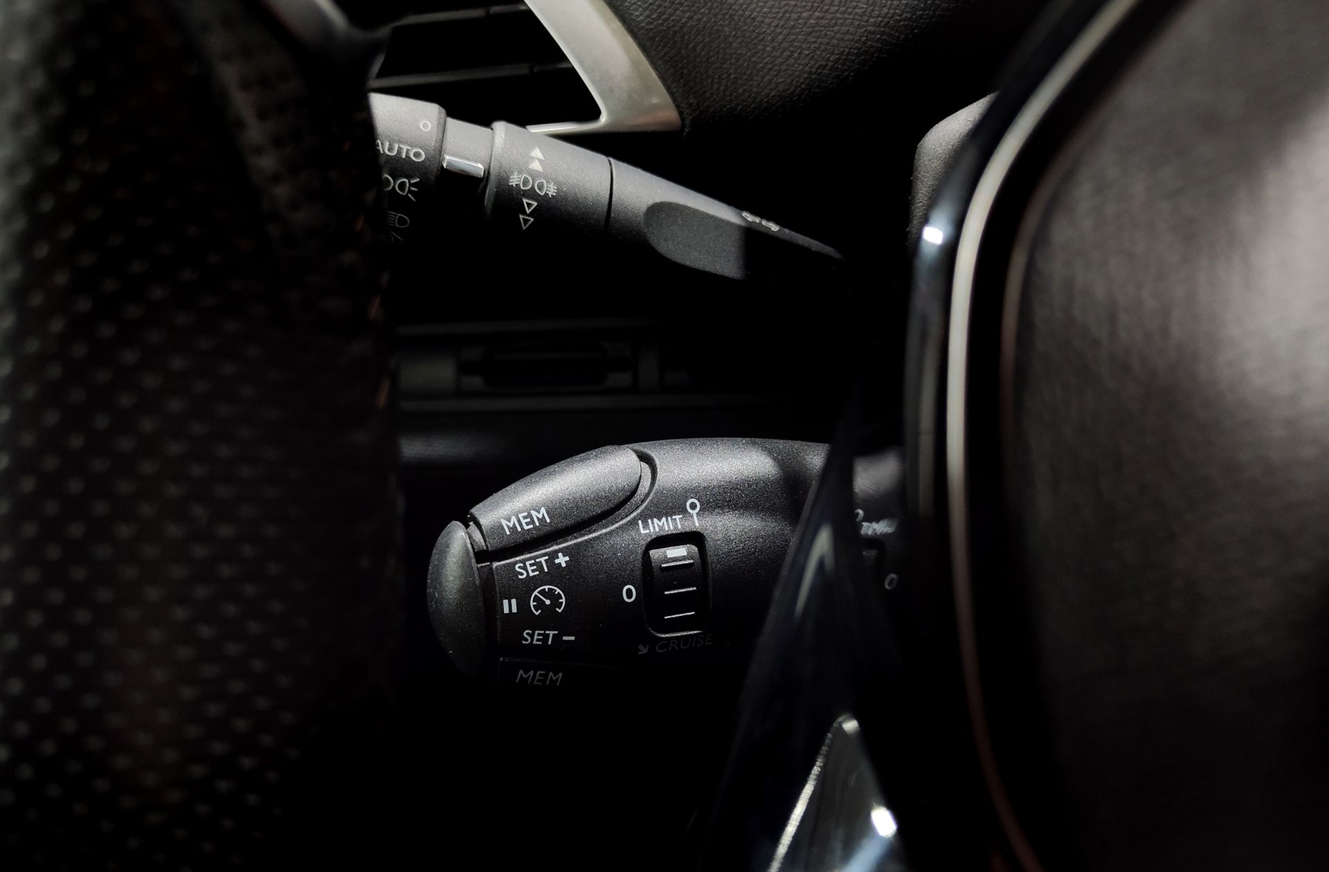 Peugeot 3008 BlueHDi 130 GT Line - foto 28
