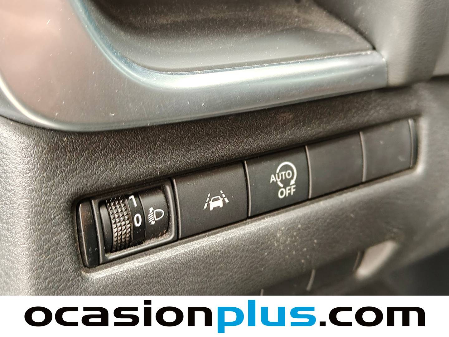 Equipamiento del Nissan QASHQAI Nissan Qashqai DIG-T 140 mHEV Acenta 4x2  (140 CV)