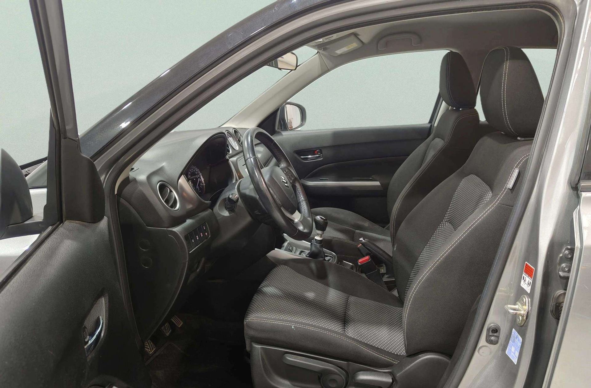 Suzuki Vitara 1.4 Turbo Mild Hybrid GLE - foto 11