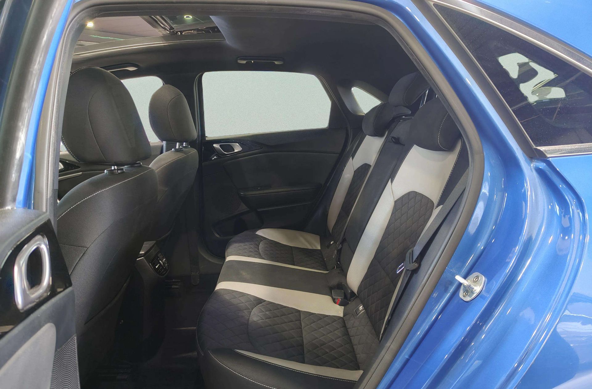 Kia Ceed 1.4 T-GDi GT Line - foto 13