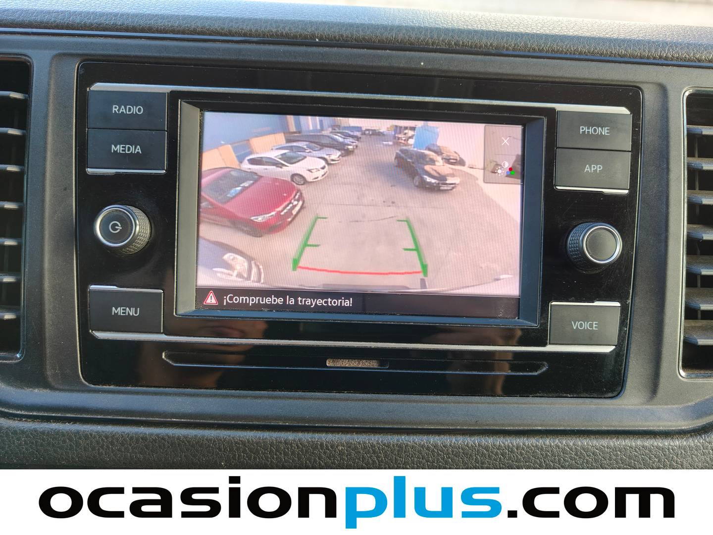 Equipamiento del Volkswagen Crafter Volkswagen Crafter 30 Furgón Batalla Media L3H2 2.0 TDI (140 CV)