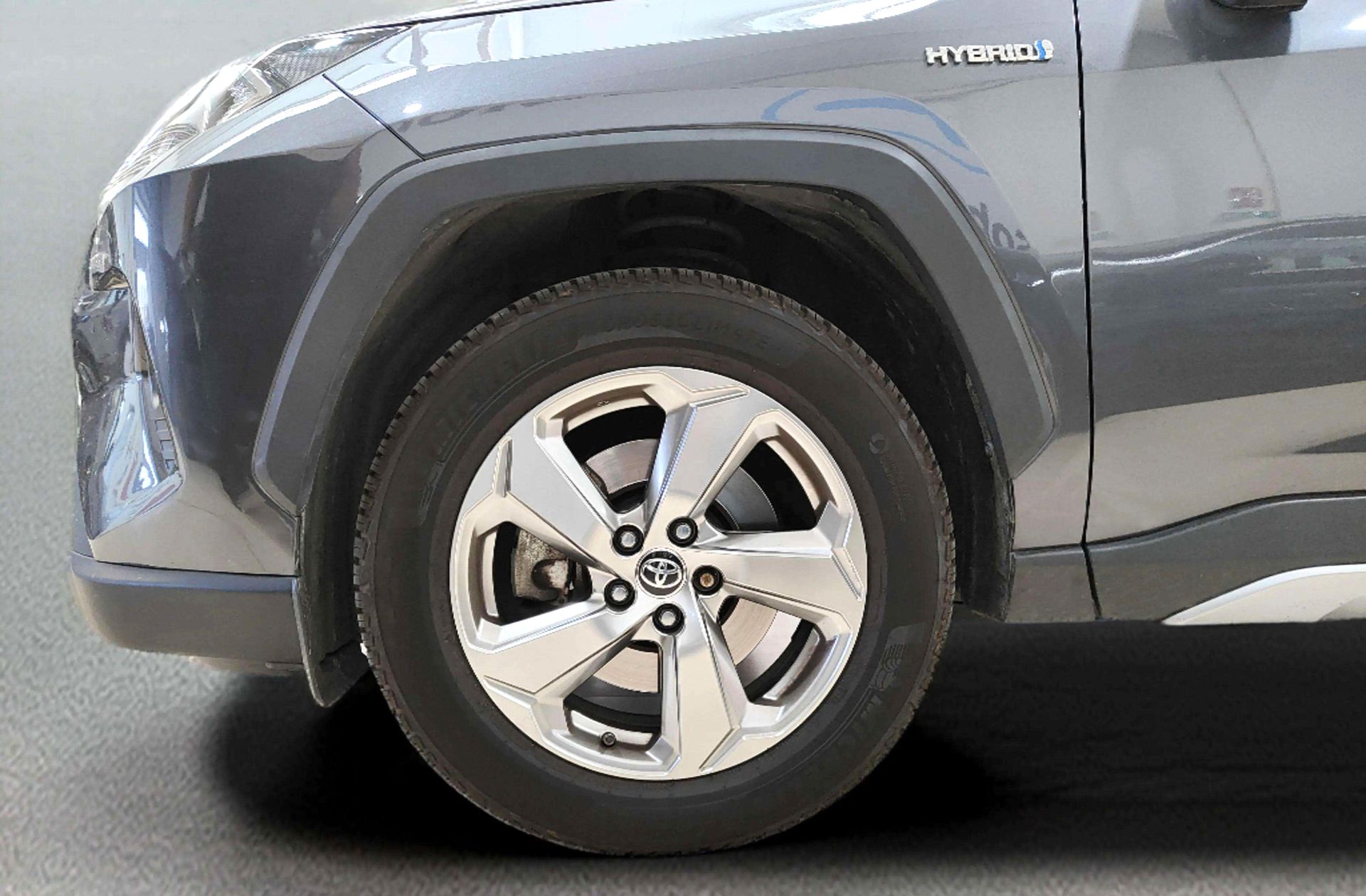 Toyota RAV4 2.5l Hybrid Luxury - foto 39