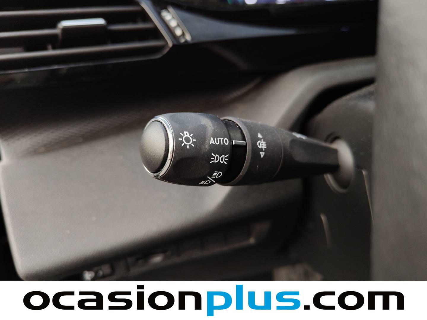 Foto Peugeot 308 Peugeot 308 PureTech 130 S&S Active Pack EAT8 (130 CV)