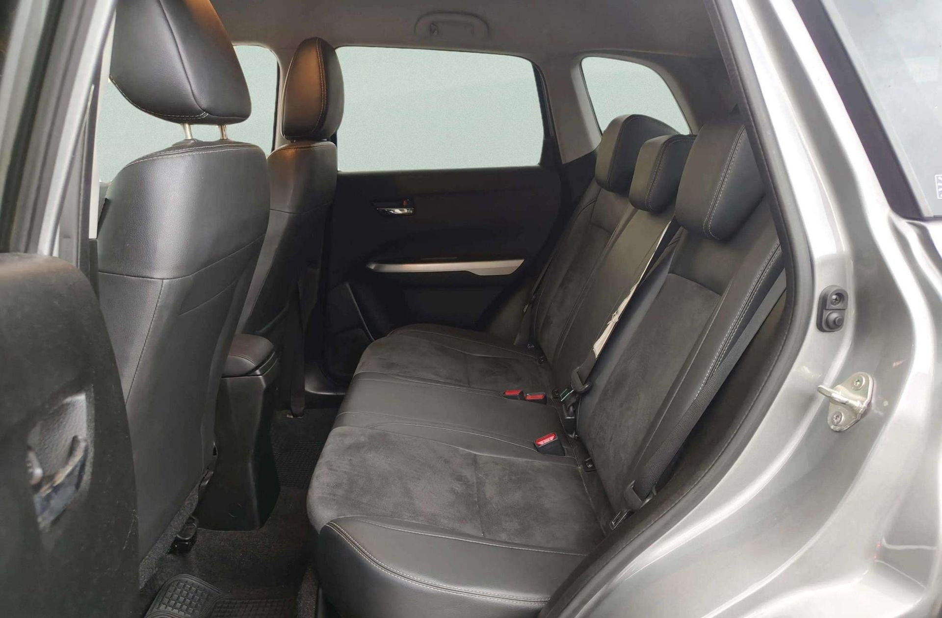 Suzuki Vitara 1.6 VVT GLX - foto 13