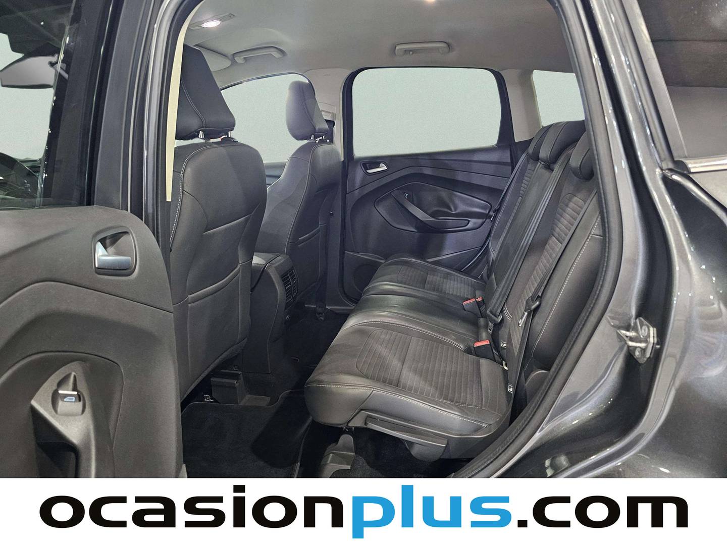 Foto asientos traseros Ford Kuga Ford Kuga 2.0 TDCI Titanium 4x4 Powershift (150 CV)