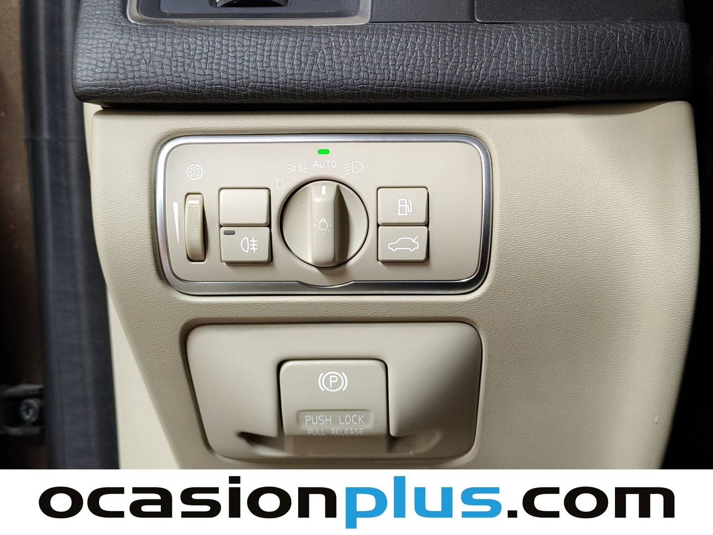 Foto Volvo XC60 Volvo XC60 D3 Kinetic Auto (136 CV)