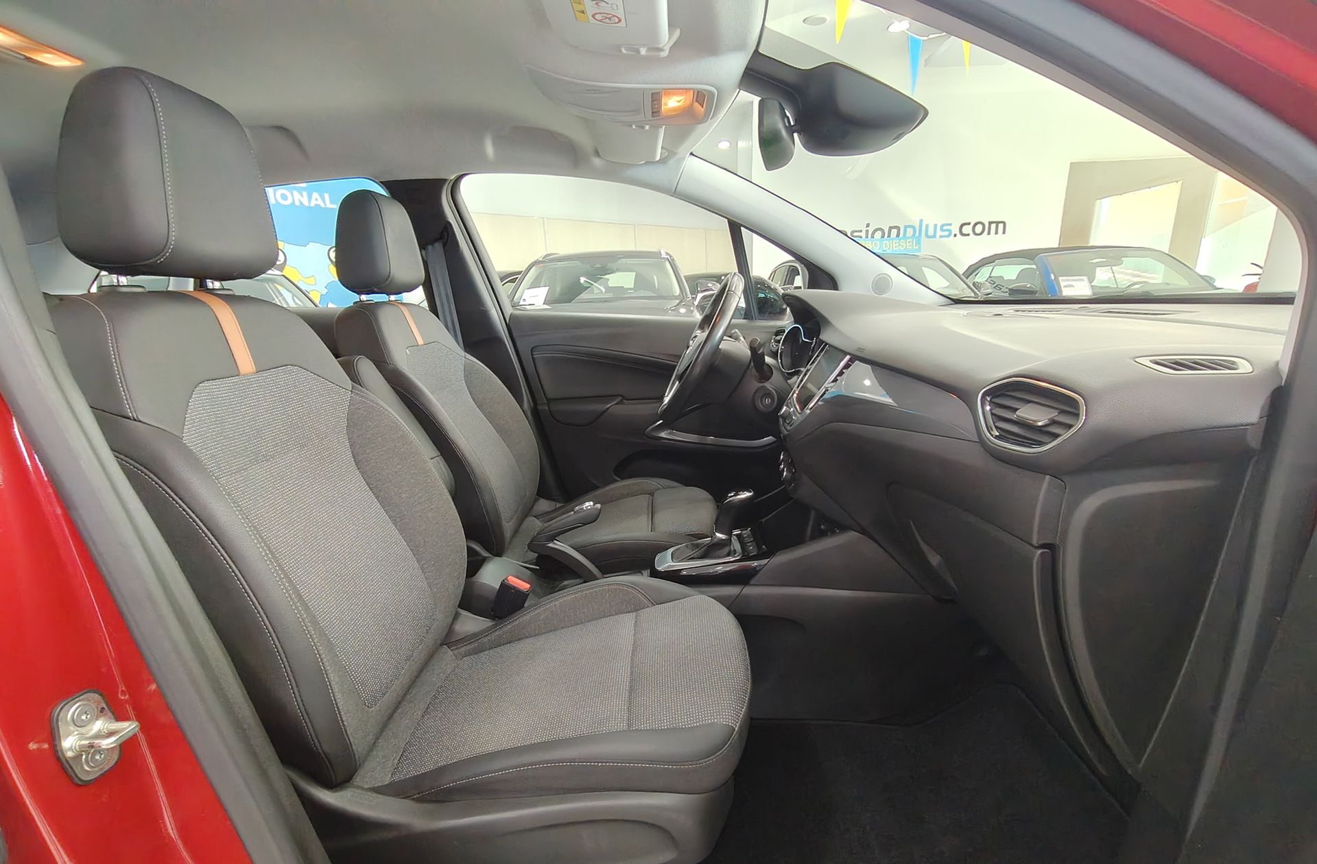 Opel Crossland 1.5D Business Elegance - foto 18