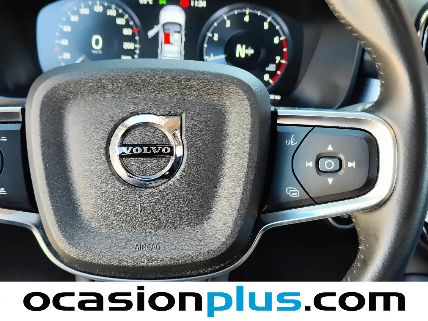 Foto Volvo XC40 Volvo XC40 T3 Momentum Pro (163 CV)