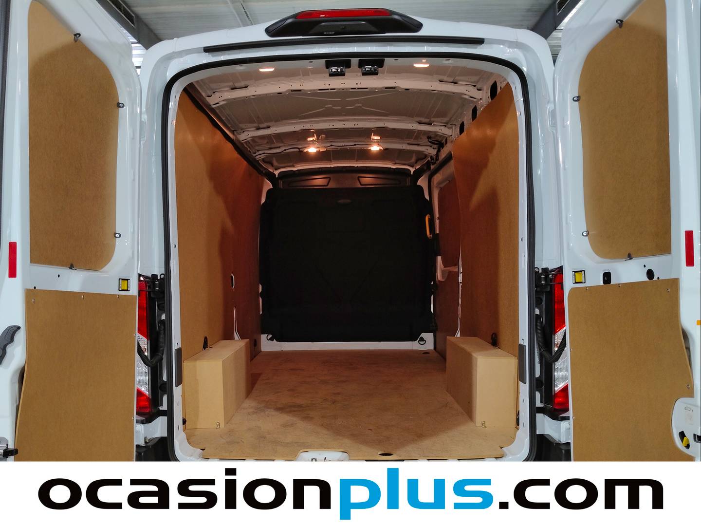 Foto asientos traseros Ford Transit Ford Transit Furgon 350 EcoBlue L3 Trend FWD AT (130 CV)