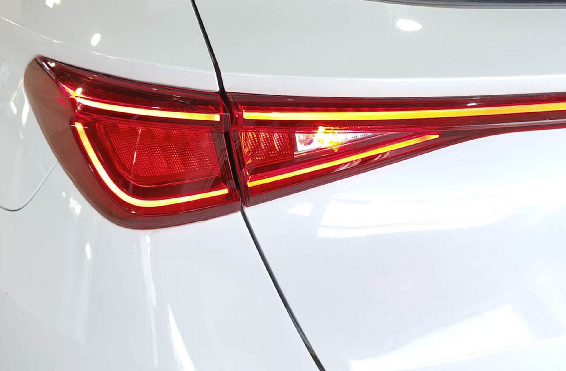 SEAT León ST 2.0 TDI FR Go L DSG - foto 18