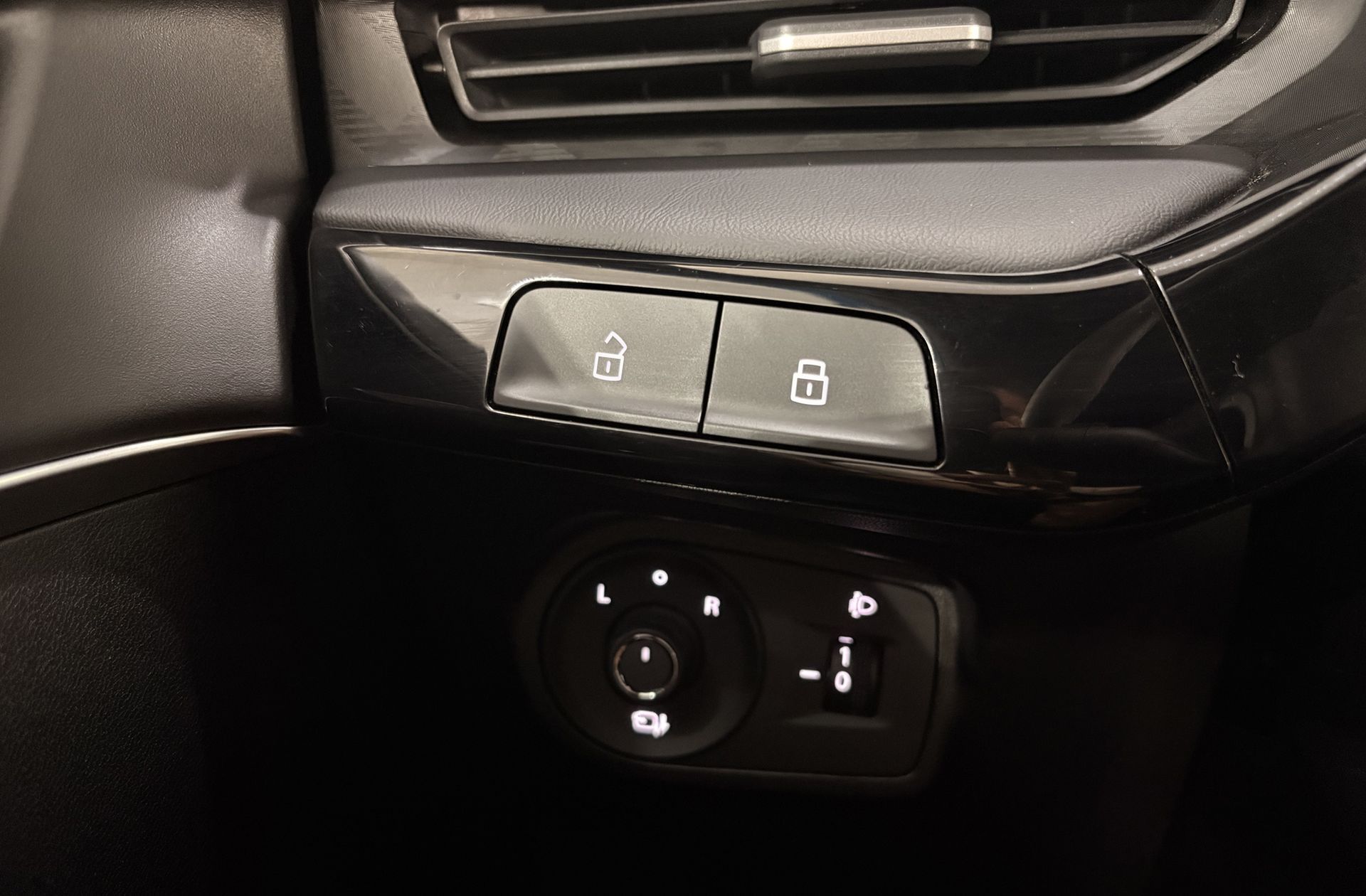 MG MG3 Hybrid+ Luxury - foto 25
