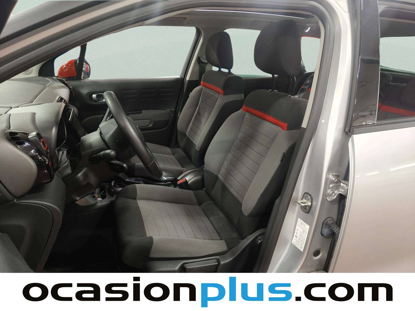 Foto asientos delanteros Citroën C3 Aircross Citroën C3 Aircross PureTech 110 S&S Shine EAT6 (110 CV)