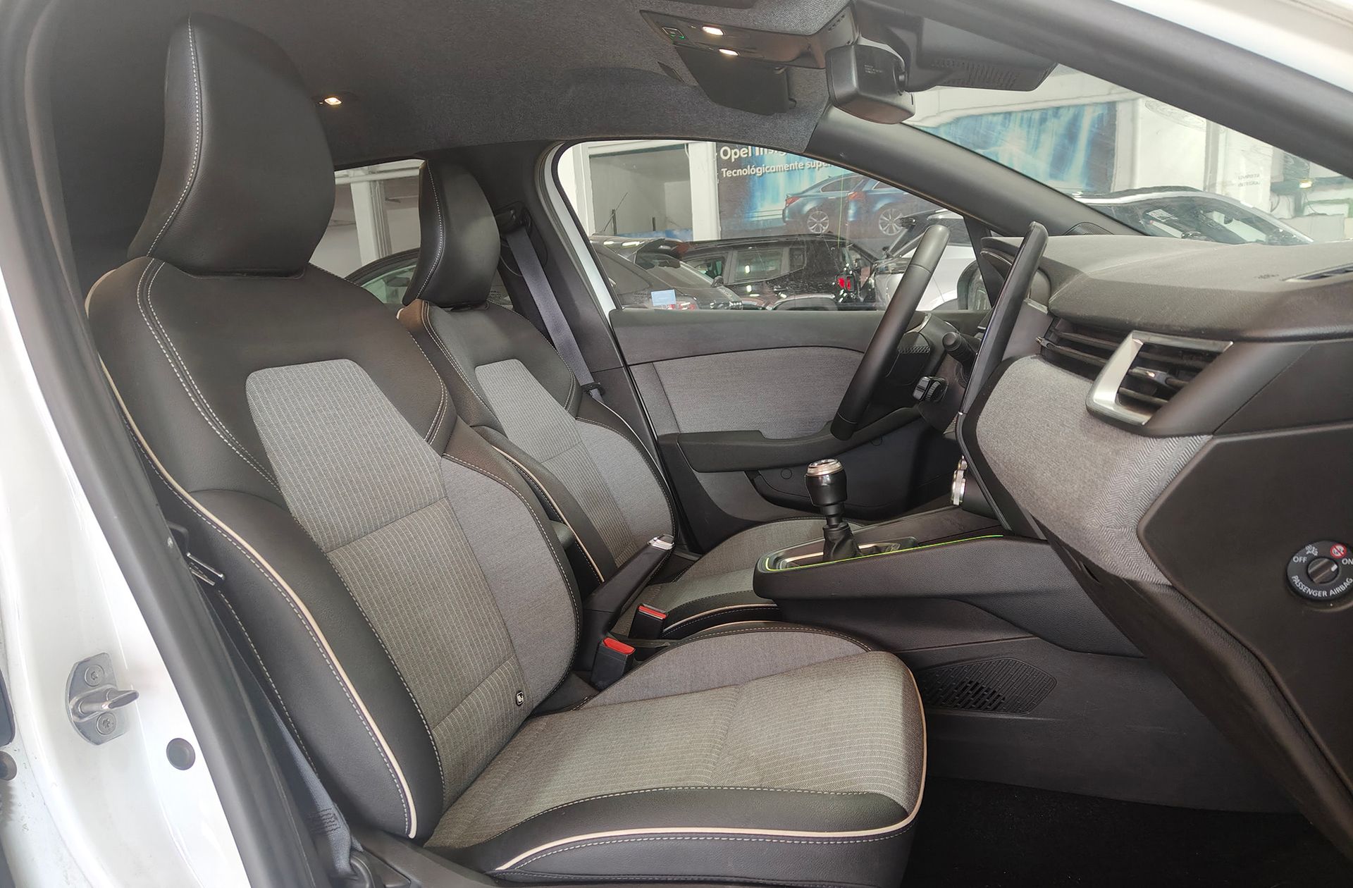 Renault Clio Techno TCe - foto 16
