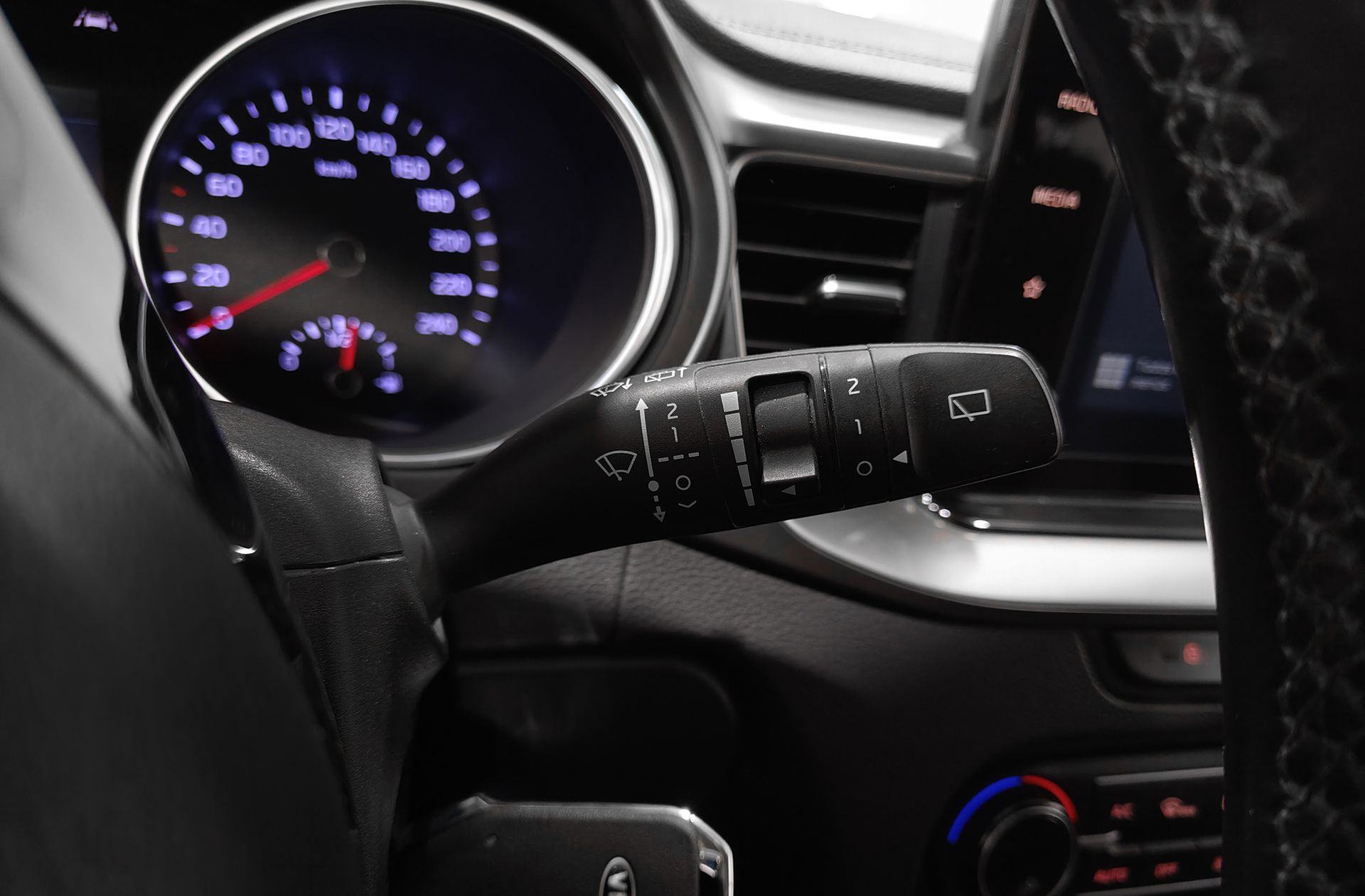 Kia XCeed 1.6 MHEV Drive iMT - foto 26