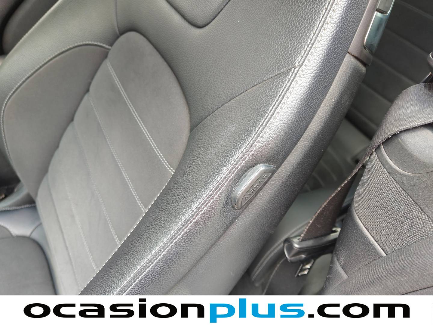 Extras y acabados del Mercedes Clase C Mercedes Clase C C 200 Coupe (184 CV) Pack AMG