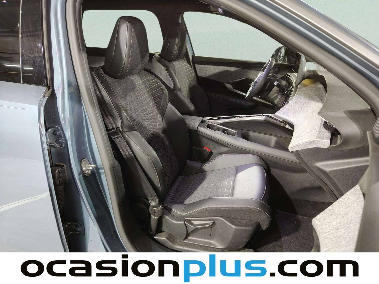 Peugeot 5008 Hybrid Peugeot 5008 Hybrid 1.2 Allure eDCS6 (136 CV) 7 Plazas automático