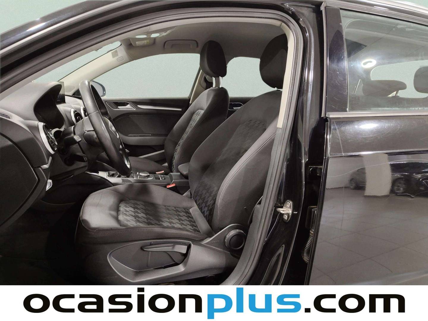 Foto asientos delanteros Audi A3 Audi A3 Sportback Attracted 1.6 TDI clean diesel (110 CV)