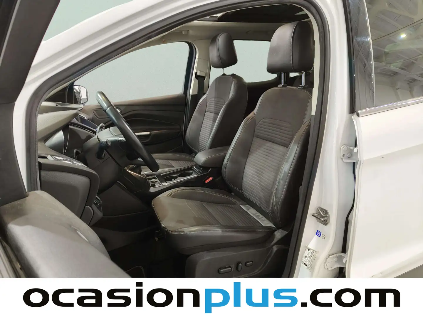 Foto Ford Kuga Ford Kuga 2.0 TDCI S&S Titanium 4x2 (120 CV)