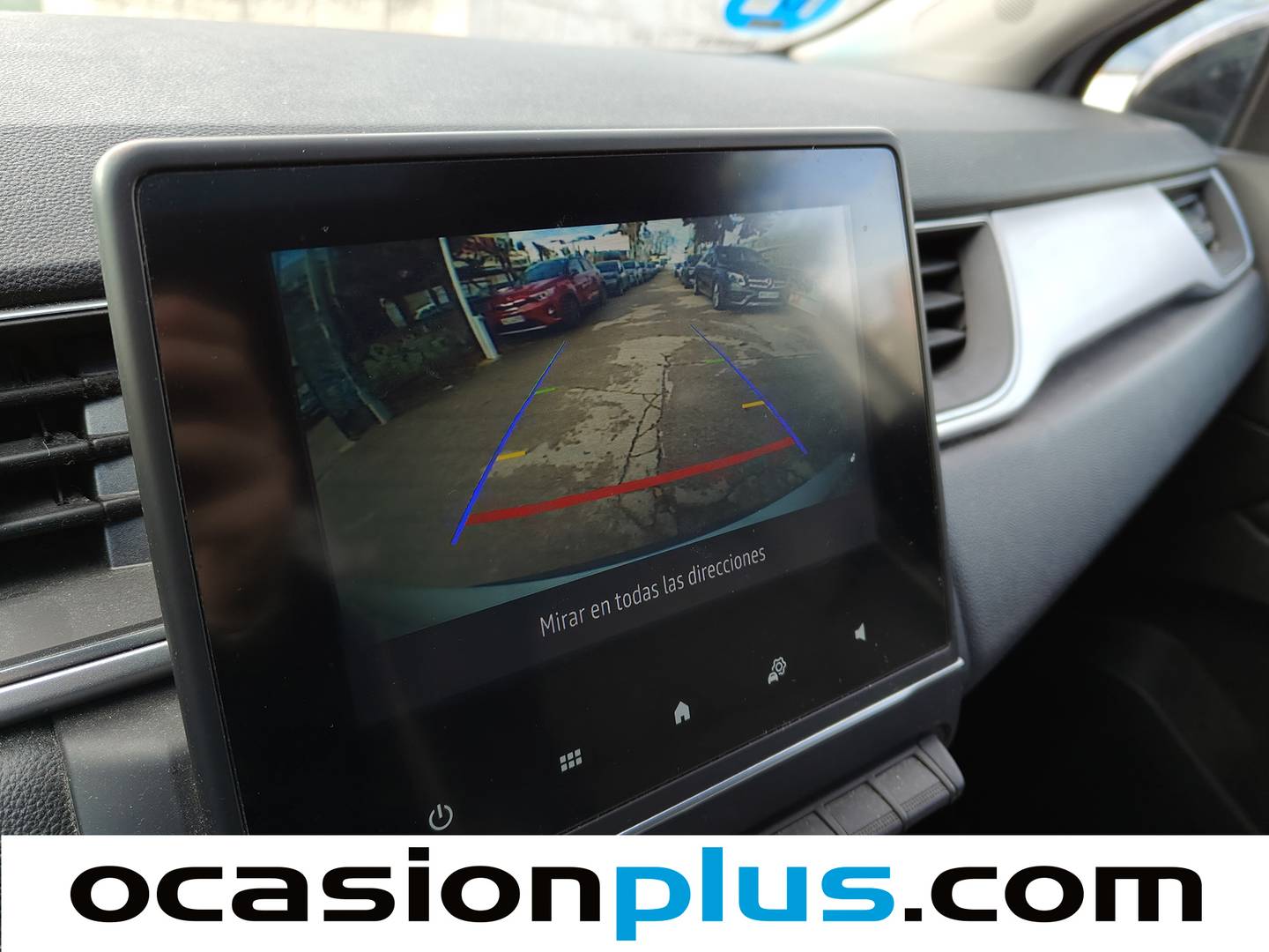 Equipamiento del Renault Captur Renault Captur E-TECH PHEV 160 Fast Track (160 CV)