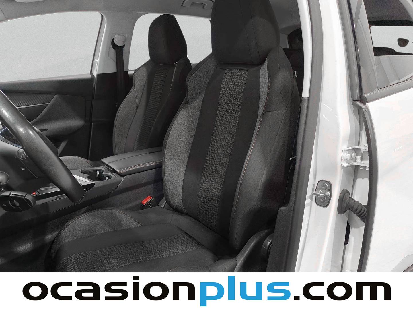 Foto asientos delanteros Peugeot 3008 Peugeot 3008 BlueHDI 130 S&S Active (130 CV)