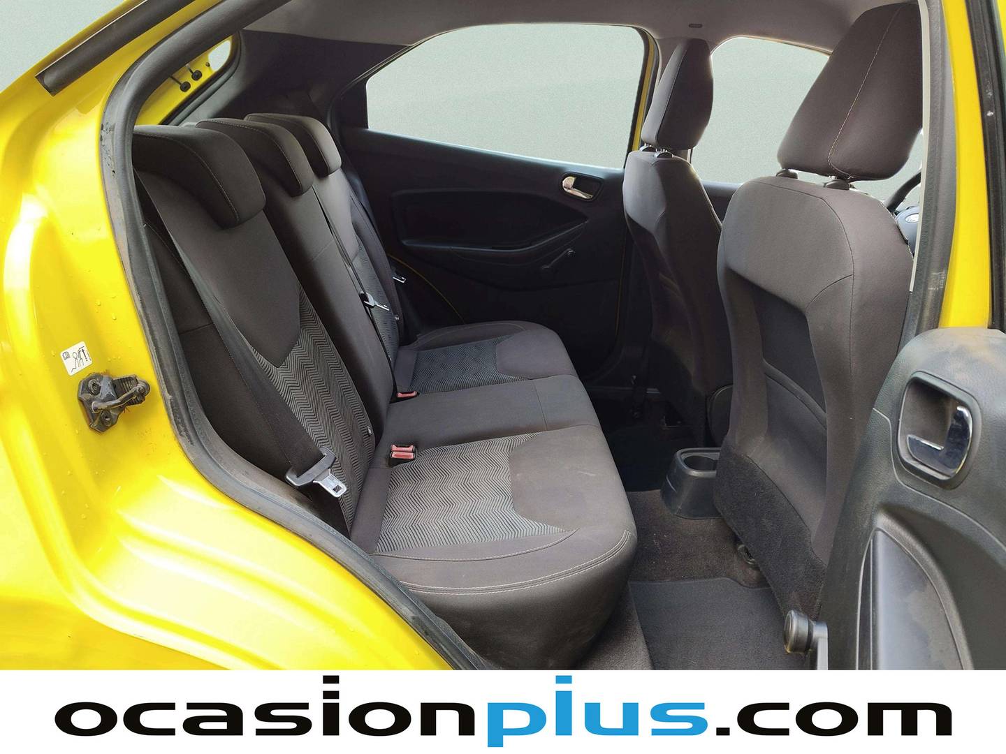 Foto asientos delanteros Ford Ka+ Ford Ka+ 1.2 Ti-VCT Essential (70 CV)