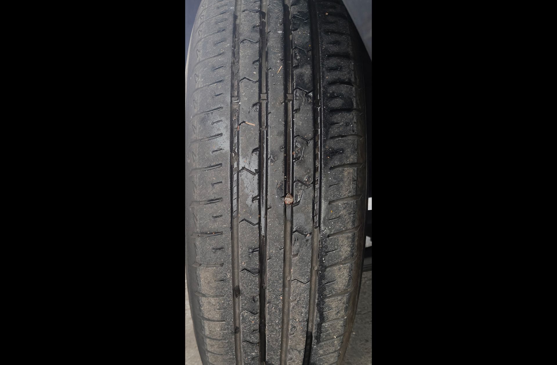Opel Corsa 1.4 Expression - foto 29
