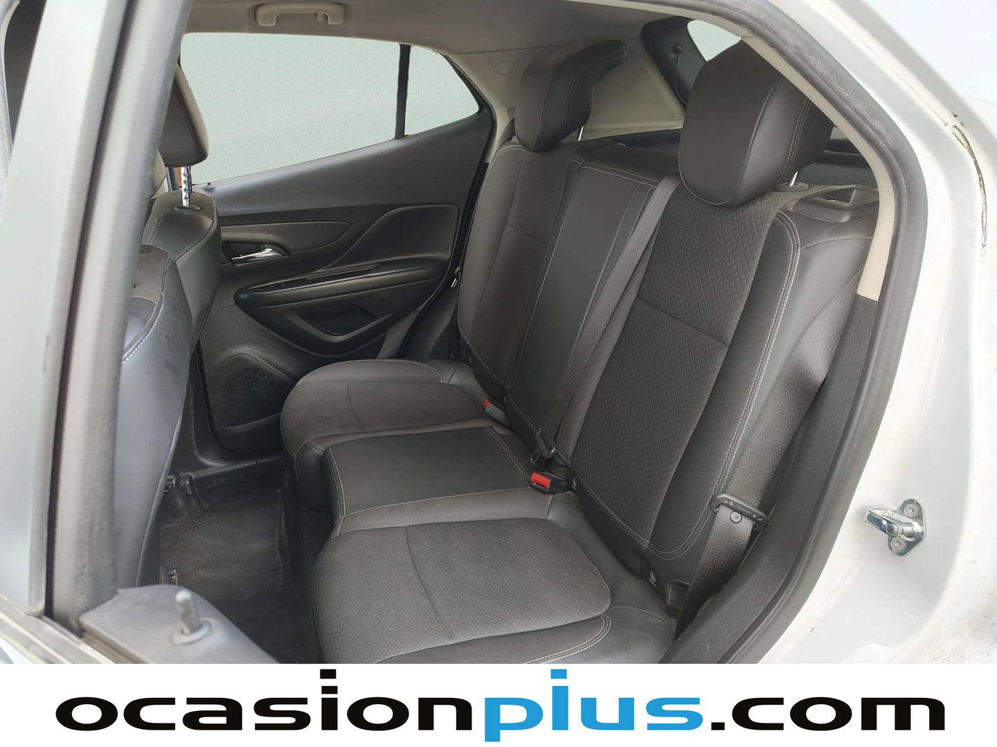 Foto asientos traseros Opel Mokka X Opel Mokka X 1.4 Turbo Color Edition 4X2 (140 CV)