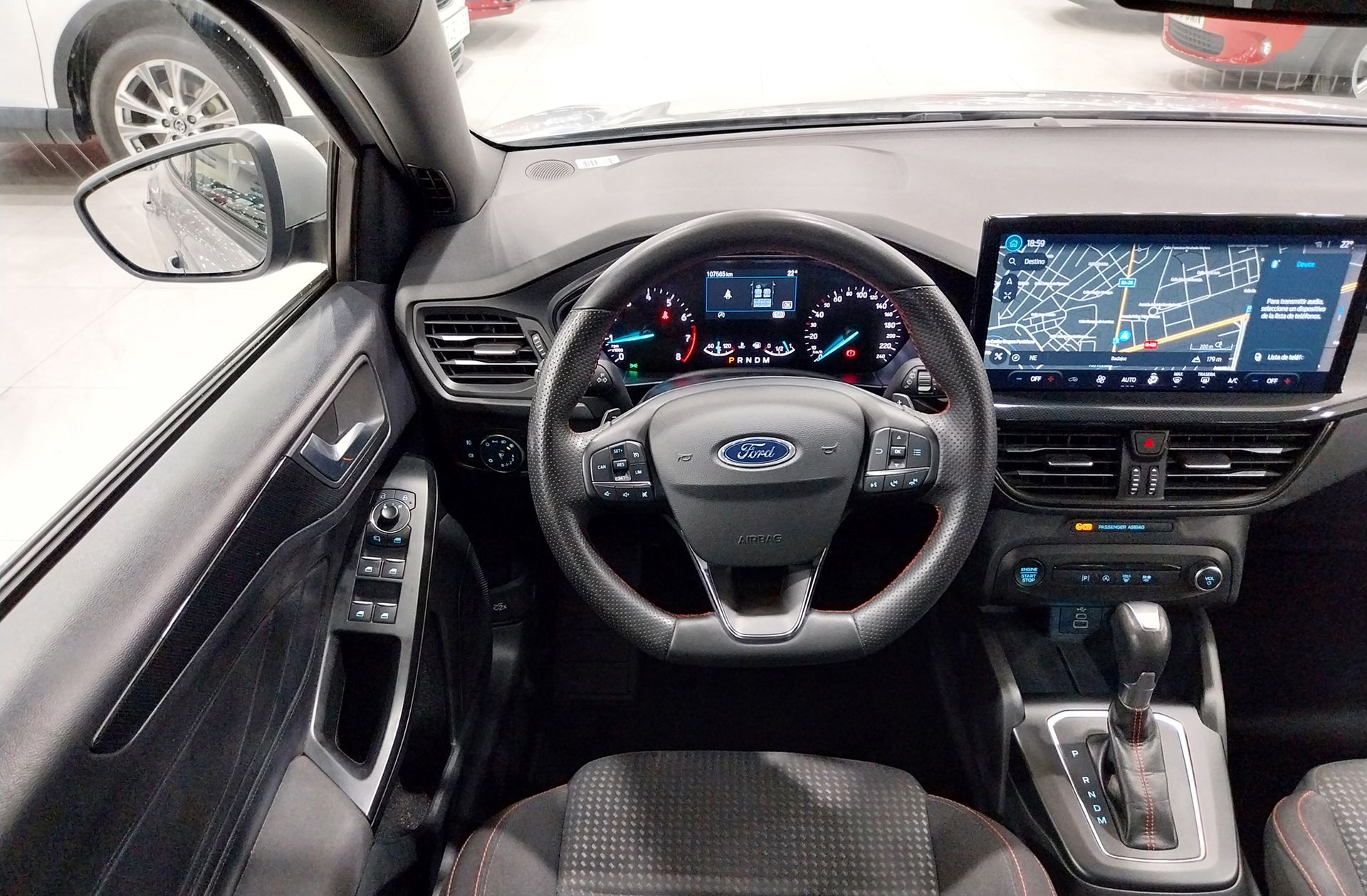 Ford Focus 1.0 EcoBoost MHEV ST-Line - foto 22
