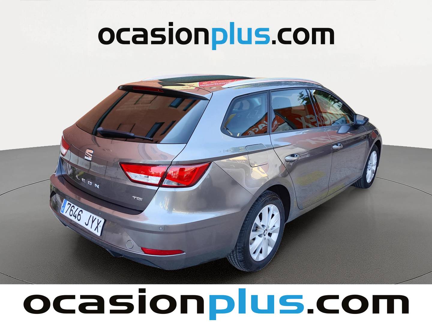 Foto trasera Seat León Seat León ST 1.6 TDI S&S Style Plus DSG7 (115 CV) derecha