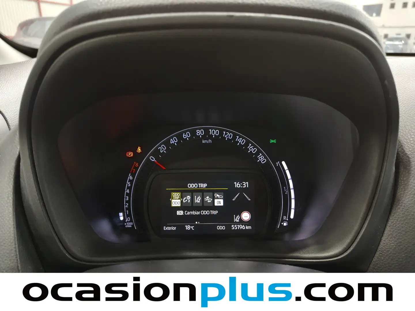 Foto Toyota Aygo X Cross Toyota Aygo X Cross 1.0 VVT-I Play  (72 CV)