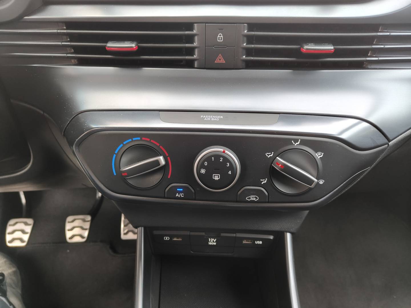 Foto Hyundai i20 Hyundai i20 1.2 MPI N Line 30 Aniversario (84 CV)