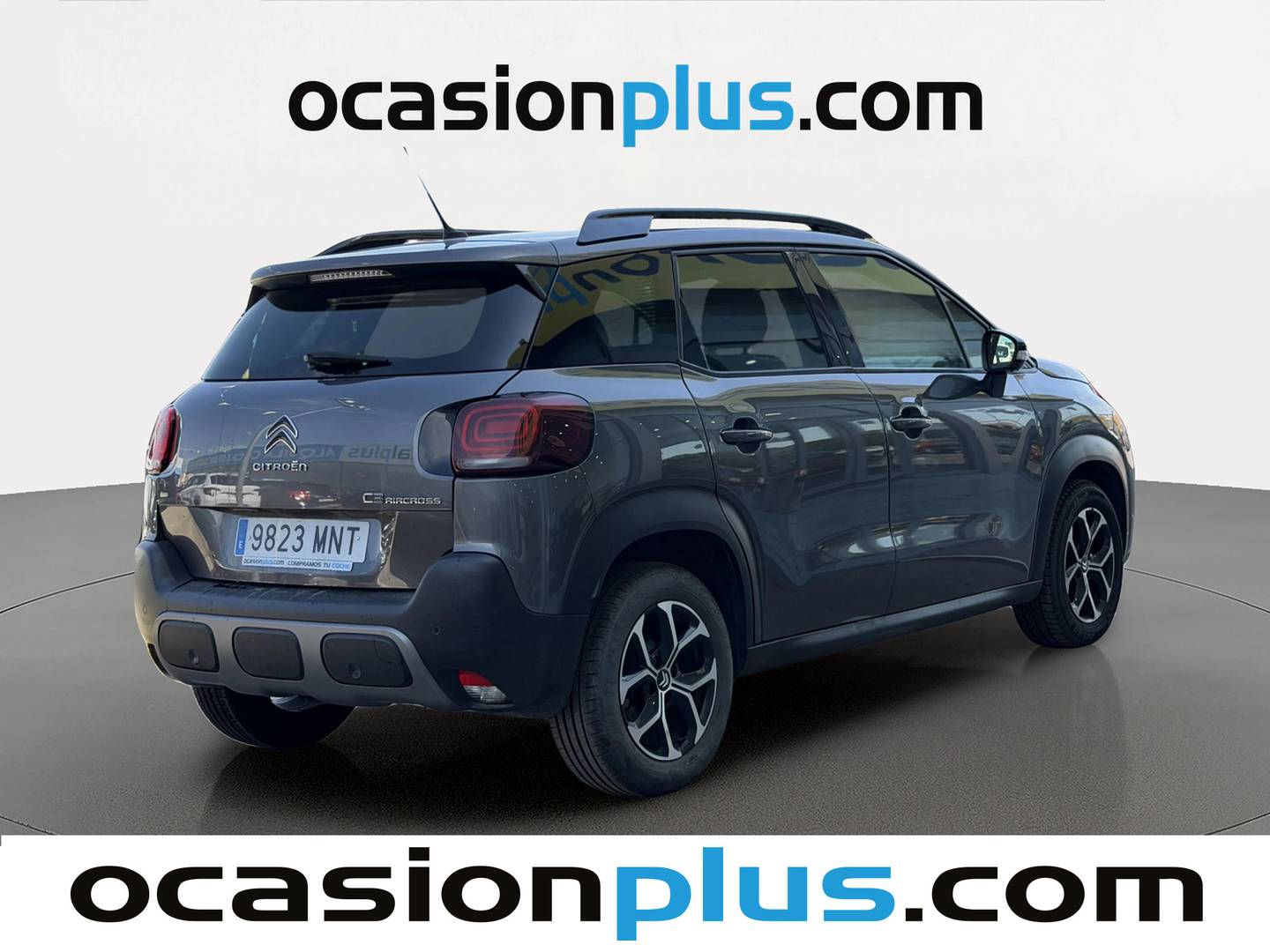 Foto trasera Citroën C3 Aircross Citroën C3 Aircross PureTech 110 S&S Plus (110 CV) derecha
