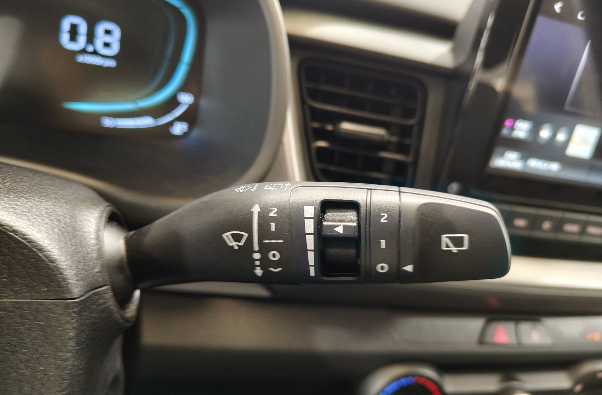 Kia Stonic 1.0 T-GDi MHEV Concept - foto 26