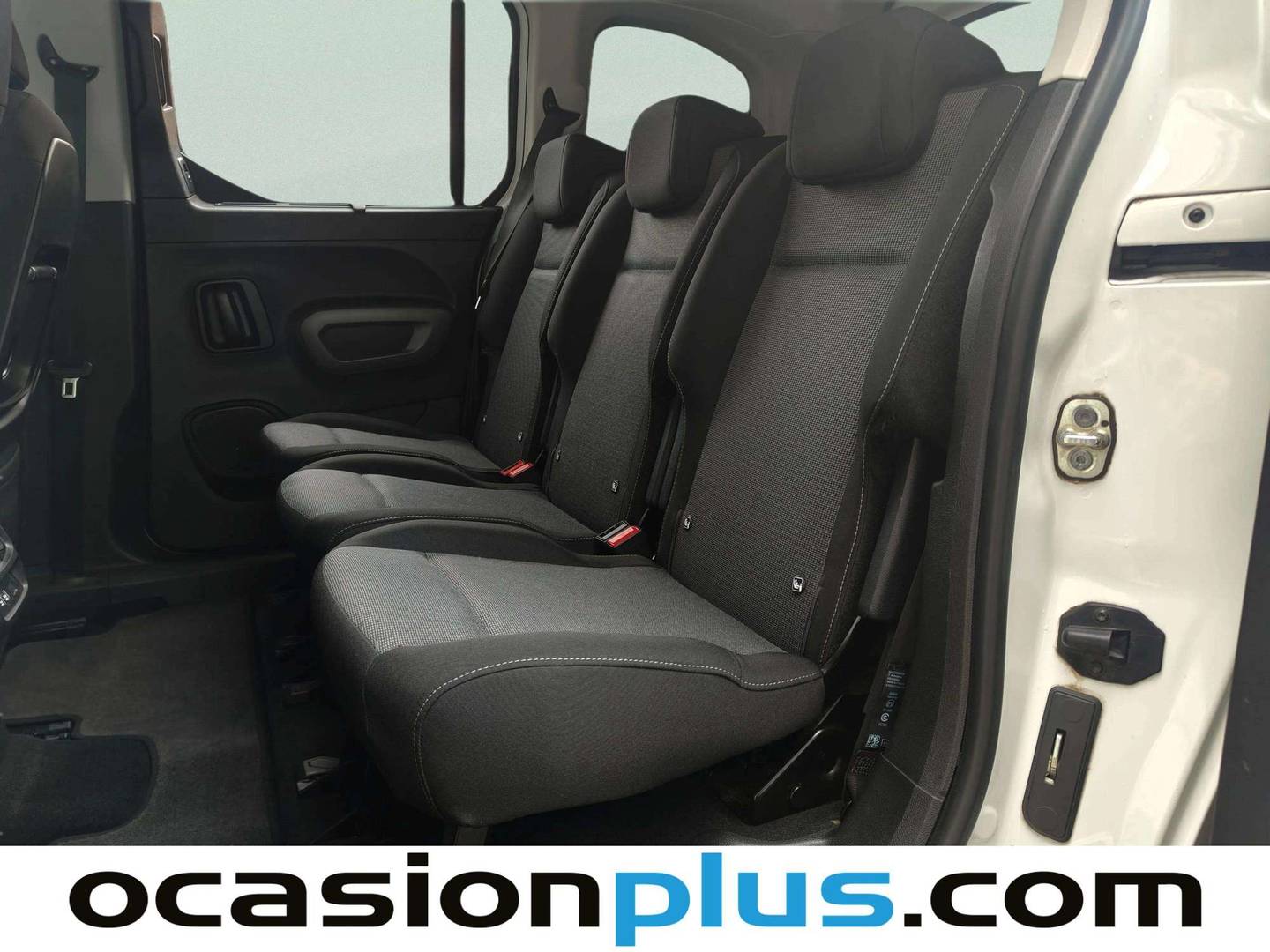 Foto asientos traseros Toyota Proace City Verso Toyota Proace City Verso Verso 1.2 Family Active L1 (110 CV)