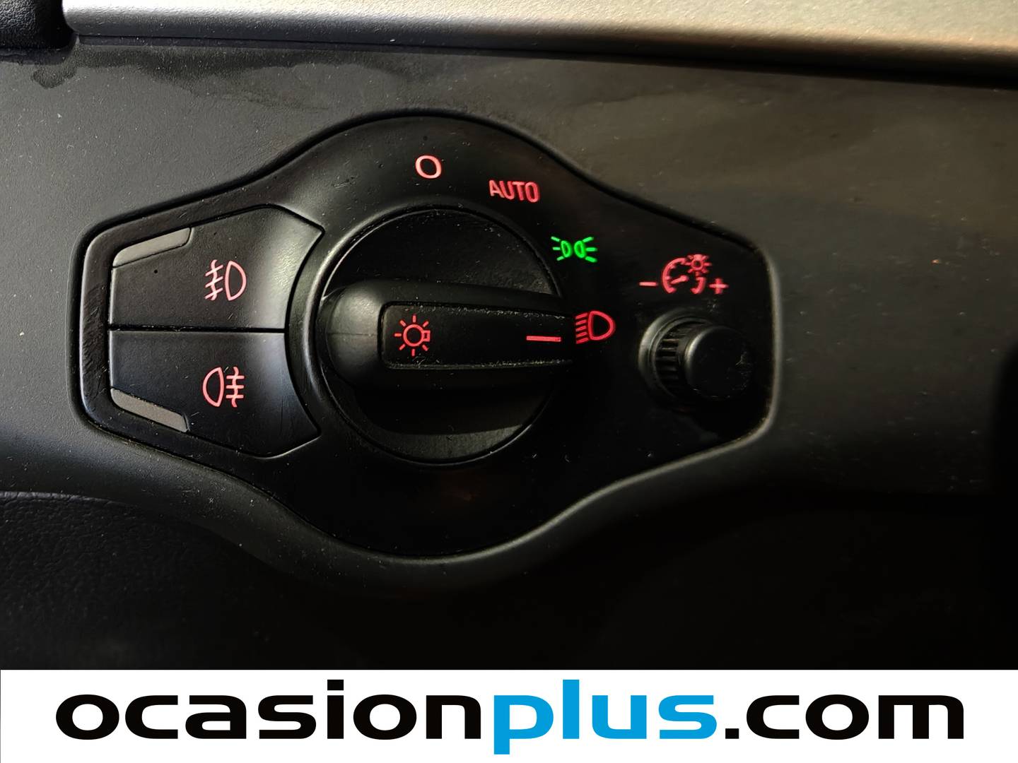 Equipamiento del Audi A4 Audi A4 Avant 2.0 TDI DPF (143 CV)