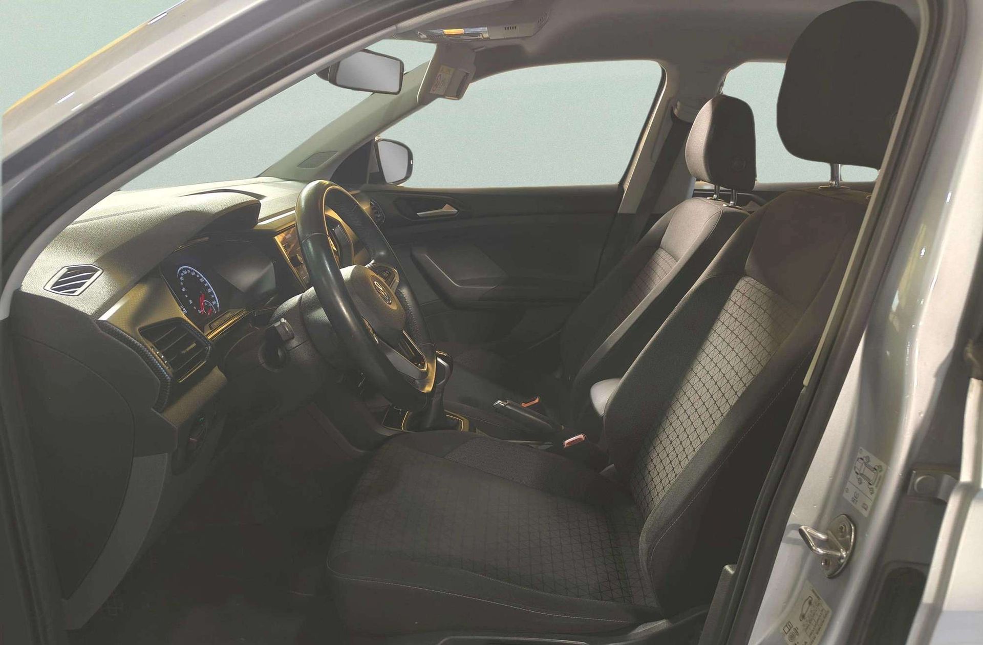 Volkswagen T-Cross Advance 1.0 TSI - foto 11