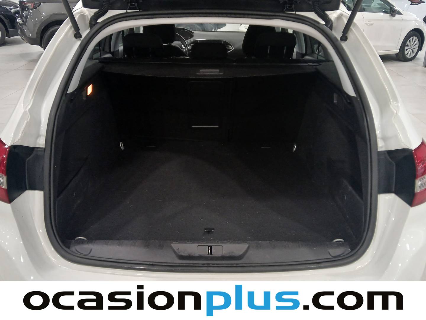 Fotos maletero Peugeot 308 Peugeot 308 SW SW BlueHDI 130 S&S Style (130 CV)