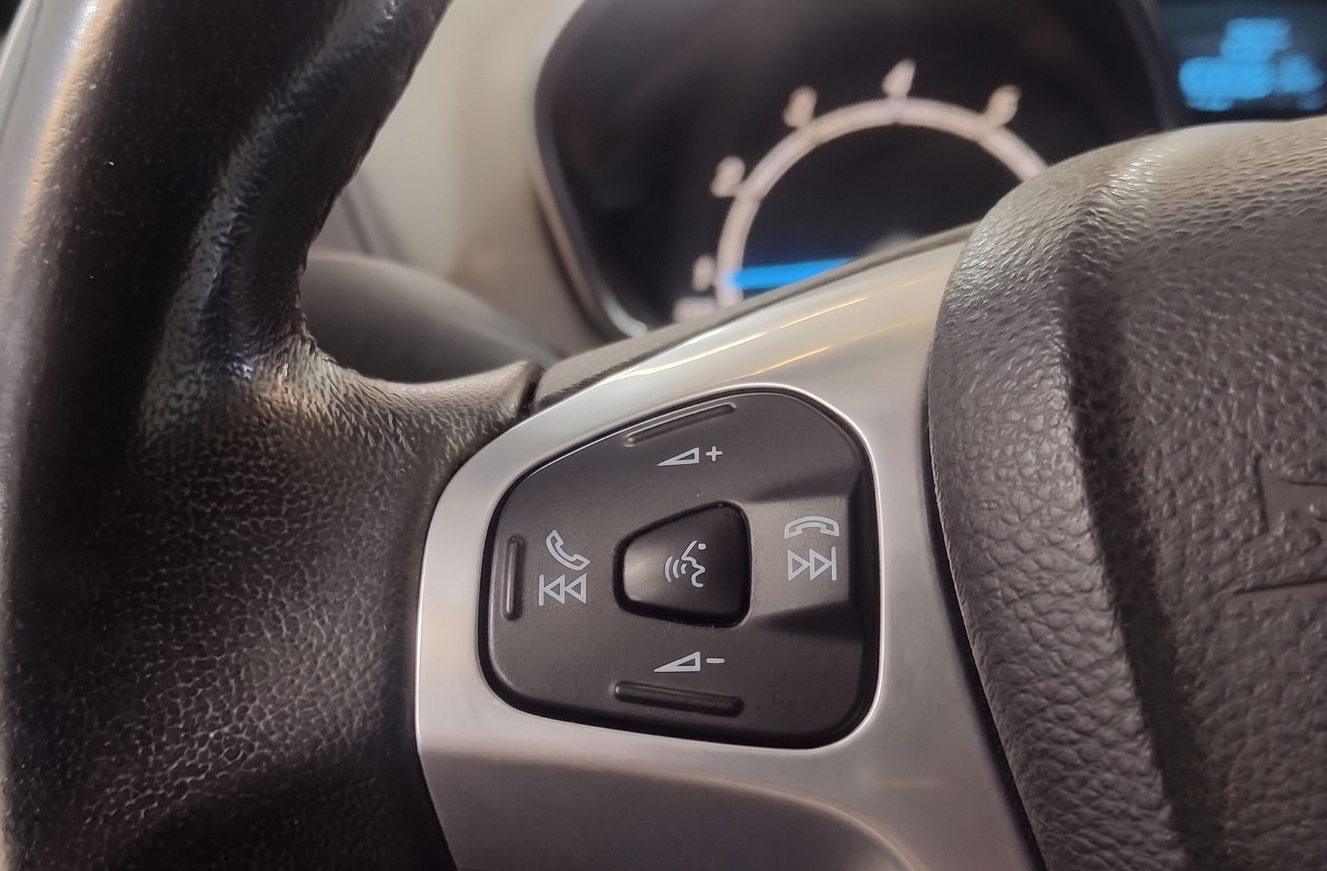 Ford B-Max 1.0 EcoBoost Trend - foto 18