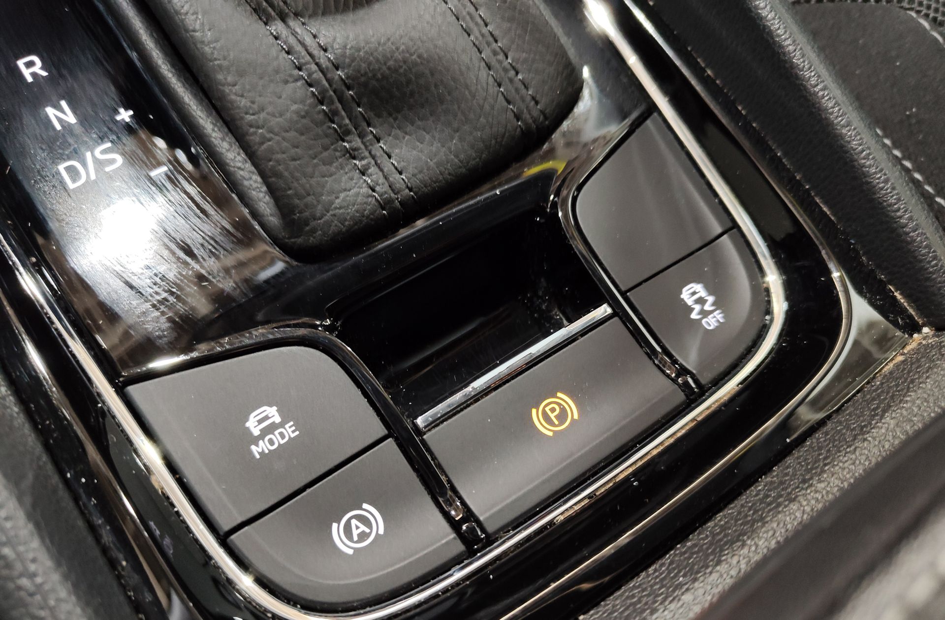 Škoda Kodiaq 1.5 TSI Ambition 4x2 DSG - foto 30