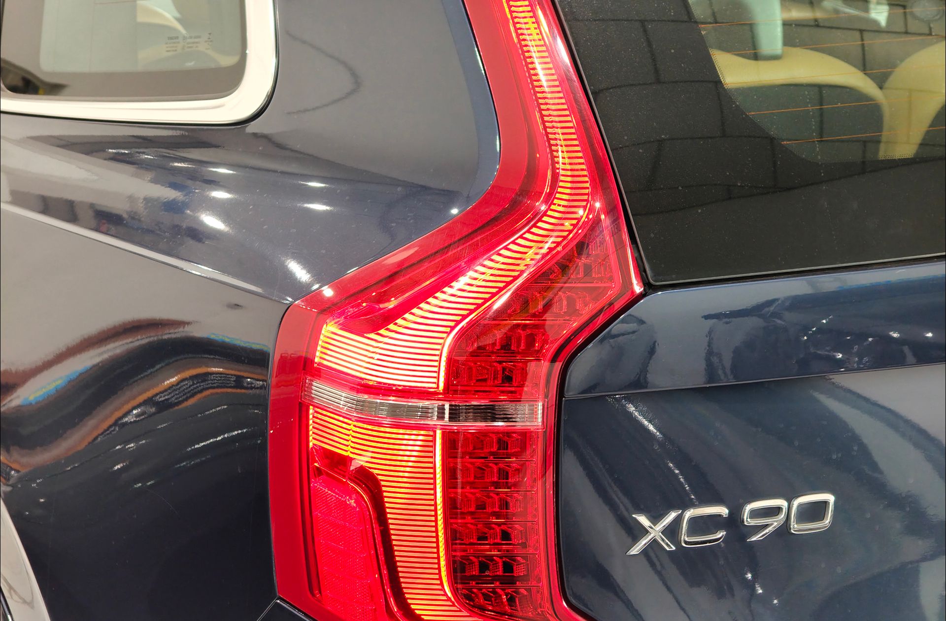 Volvo XC90 D5 Momentum AWD 7 plazas - foto 20